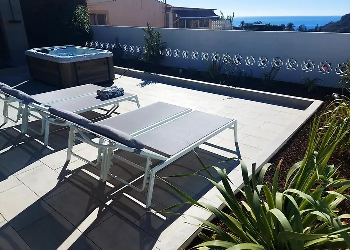 Hébergement de vacances Casa Platero - With Jacuzzi And Pool